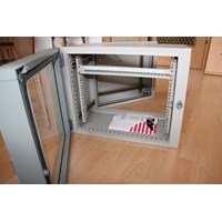 Netzwerkschrank Rittal Wandverteiler-Gehäuse 6