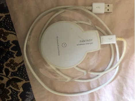 Wireless charger für iPhone und Smartphone Wireless charger für iPhone und Smartphone