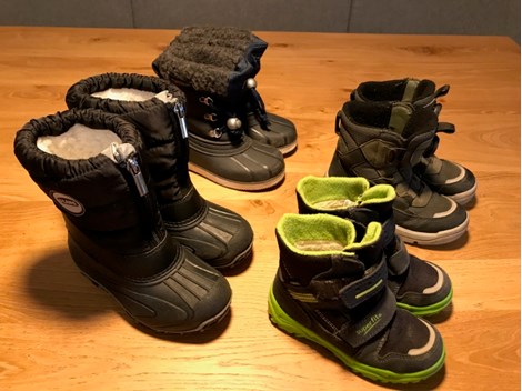 verschiedene Winterkinderschuhe diverser Marken