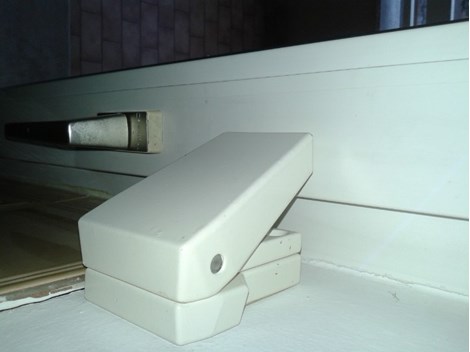 SICHERHEIT FÜR FENSTER " FENSTERSCHNAPPER"