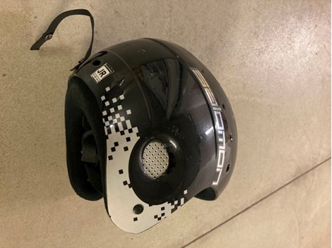 Skihelm Salomon JR 51-52 cm in gutem Zustand Skihelm Salomon JR 51-52 cm in gutem Zustand