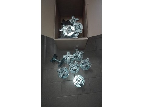 Stützenfuß / Bodenfuß Höhenverstellbar Stützenfuß / Bodenfuß Höhenverstellbar