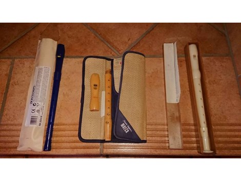 Verkaufe Fölten / Vendo flauti Verkaufe Fölten / Vendo flauti