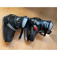 Neuwertiges Paar Kinderschlittschuhe Roxa 2